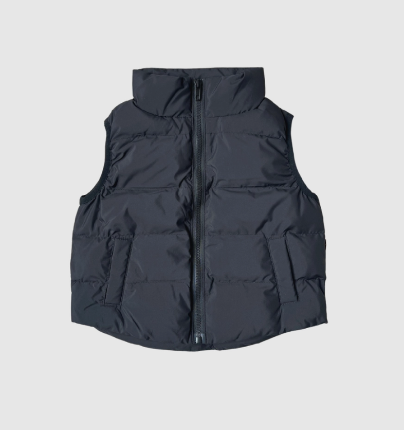 Load image into Gallery viewer, Kids Puffer Vest in Black
