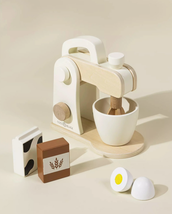 Wooden Blender and Accessories